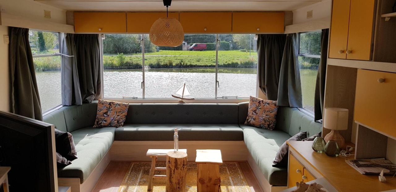 Villa Carafun Aan Het Water Ooltgensplaat Extérieur photo