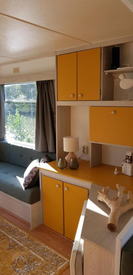 Villa Carafun Aan Het Water Ooltgensplaat Extérieur photo